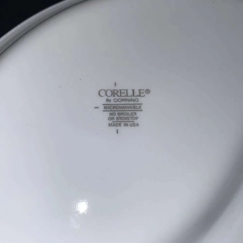 Corelle White Divided Dinner Plates Set of 2 Corning USA Microwave Safe 10 1/4